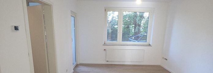 Свіжо відремонтована 2-кімнатна квартира на першому поверсі | Дюссельдорф-Еллер – Wohnzimmer