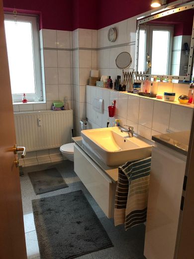 Ansprechende 3 Zimmer Wohnung mit sonniger Terrasse in Wettbergen – Foto 4