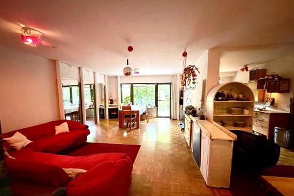 *MIGLIORE POSIZIONE A RHEINSTETTEN-FORCHHEIM: Appartamento al piano terra di 4 locali con terrazza in una splendida zona residenziale*