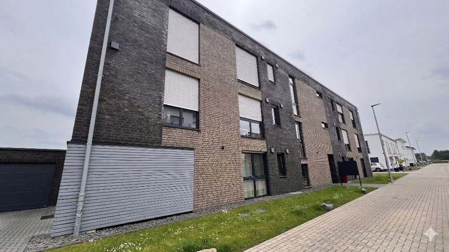 Teilmöblierte barrierearme 3 Zimmer Wohnung mit Balkon und Aufzug in ruhiger Lage – Außen