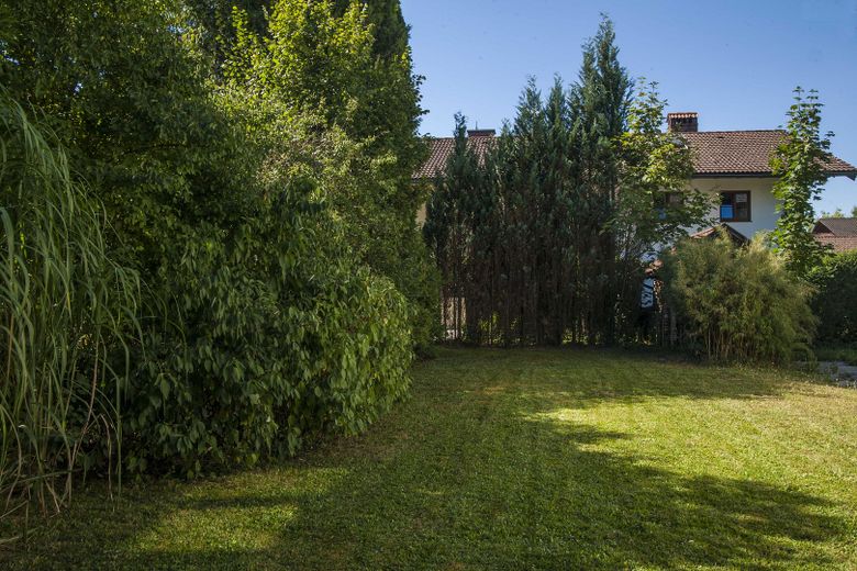 Erstbezug nach Sanierung: Helle 97 m² Wohnung mit Südbalkon, Garten, Kellerraum und Garage – फोटो 2