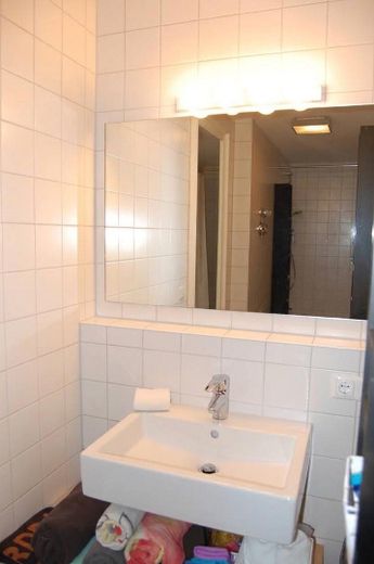 Ihr privates Zuhause in Weilheim – großzügiger Garten, stilvolles Wohnen & viel Privatsphäre – Bad UG