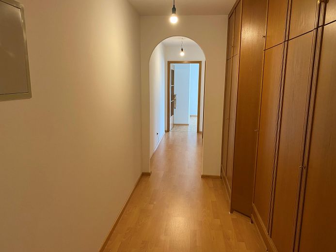 Gang mit Einbauschrank