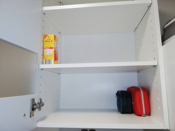 Appartement entièrement équipé, terrasse, jardin, place de stationnement – Platz für Einkauf