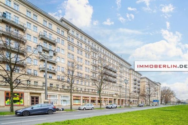 IMMOBERLIN.DE - Charmante Altbauwohnung mit Balkon + Lift in gefragter Lage