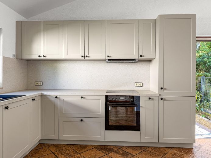 Heilbronn-Ost Bestlage: Architektenhaus mit Einliegerwohnung & Garten – Küche