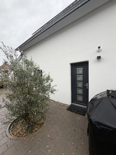 Nowoczesne, przestronne 2-pokojowe mieszkanie na parterze z systemem Smart Home – Zdjęcie 1