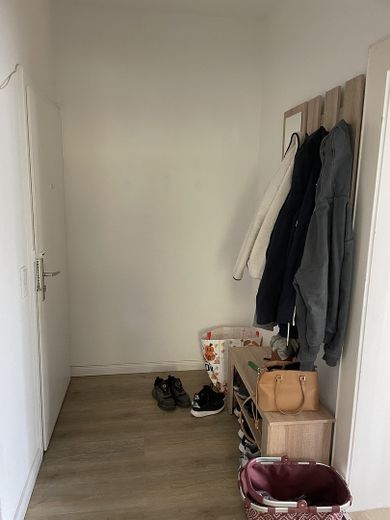 Helle 2 Zimmer Wohnung – Eingangsbereich