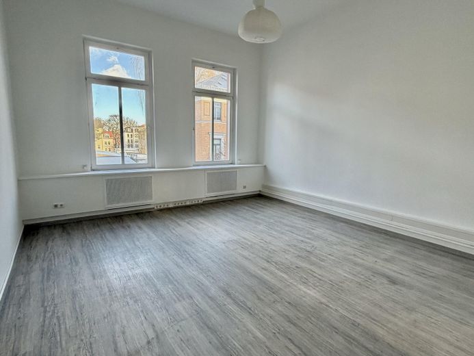 Attraktive 3-Zimmer-Wohnung mit Balkon in begehrter Lage von Weimar – Westvorstadt – Musterbild - selber Schnitt