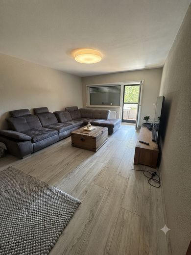 Attraktive 3-Zimmer-Wohnung in Ruhiger Parklage – Mannheim-Käfertal – Wohnzimmer