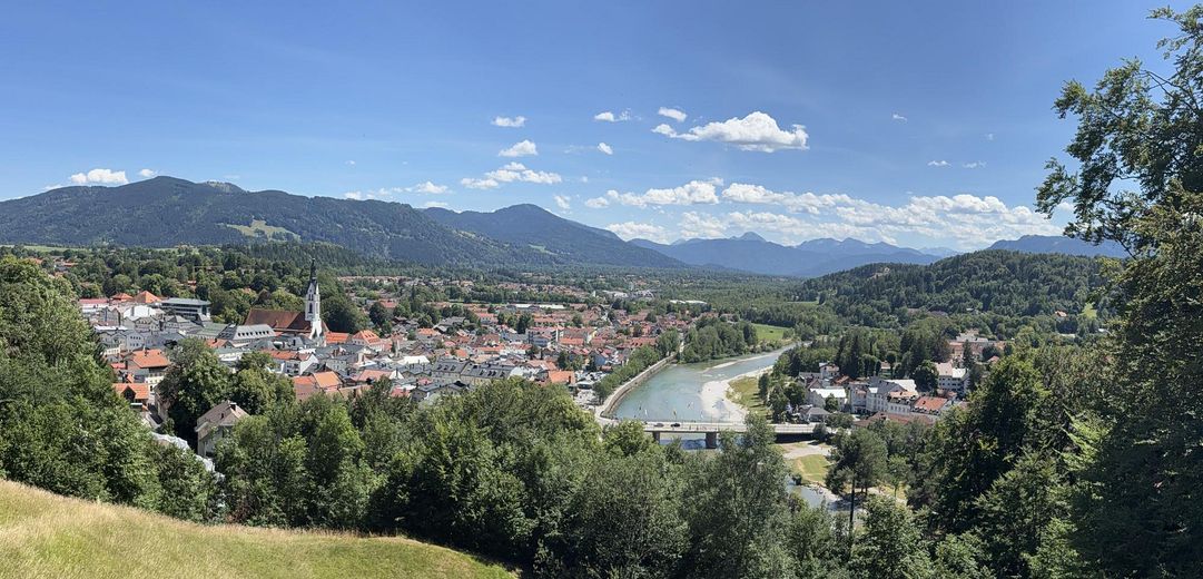 Hochparterre mit ca. 85 m² plus Gartenanteil – barrierearm wohnen zwischen Isar und Alpen – Isar und Altstadt
