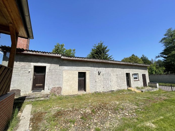 Haus mit Baugrundstück in Top Ortslage – Nebengebäude Heizg. Partyraum