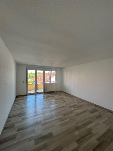 Première occupation après rénovation - charmant 2ZKB à Bretten – Wohnzimmer II