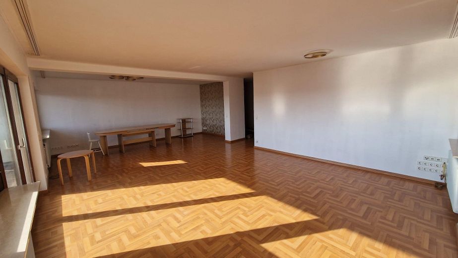 Aantrekkelijk 4,5-kamerappartement met garageplaats en TOP-uitzicht! – Foto 6