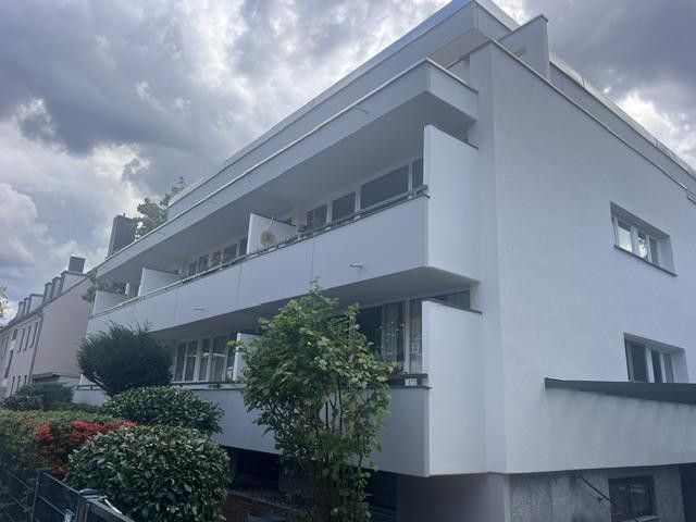 Helles,, lichtdurchflutetes Appartment am Nymphenburger Kanal – Außenansicht