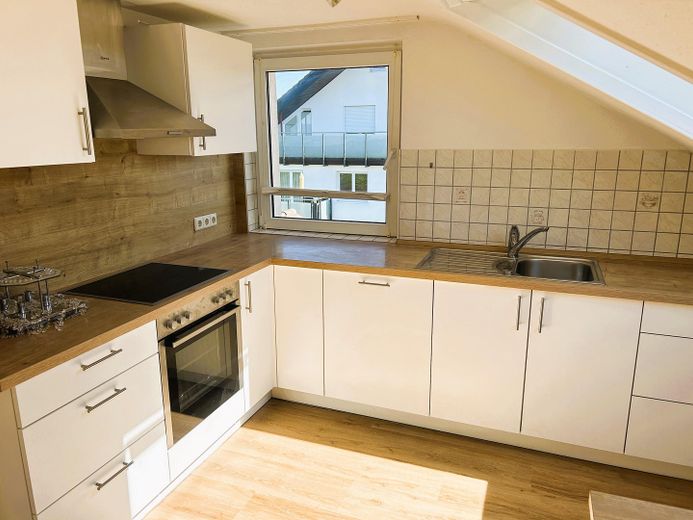 1.Küche/Esszimmer mit Einbaukü