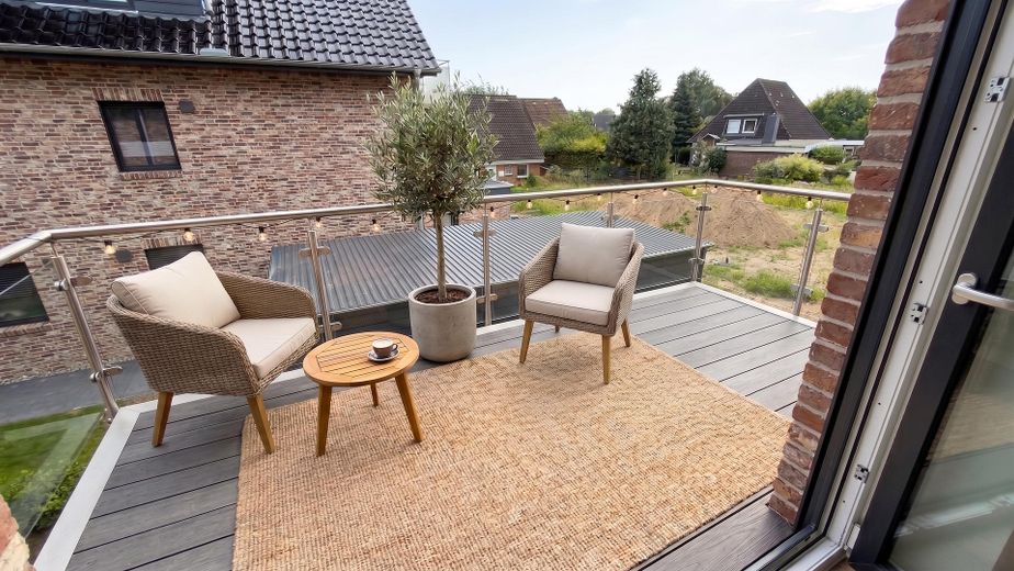 Nuovo appartamento di 3 locali a Heide – Balkon
