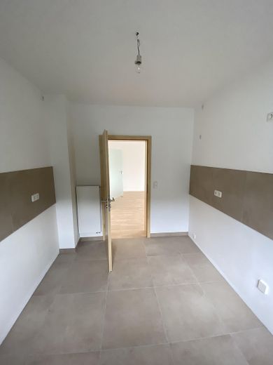 Wunderschöne 4,5-Zimmer-Maisonette-Wohnung in allerbester Lage von Rödermark OR – 1OG Küche