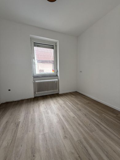 Erstbezug nach Kernsanierung – Moderne 3-Zimmer-Wohnung in Blankenloch – Küche
