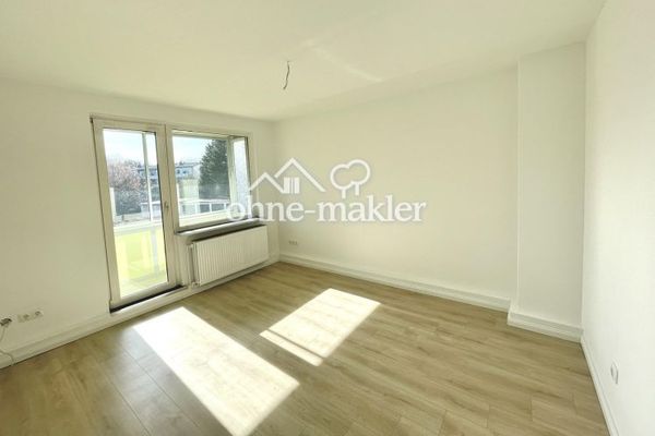 Piso de 3 habitaciones bien cuidado con balcón y baño con luz natural cerca del Weser en Bremen-Woltmershausen