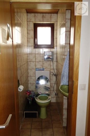 Reserviert - 1 Familienhaus mit Potenzial und sehr großem ,über 2000 qm, Garten – Bild 19
