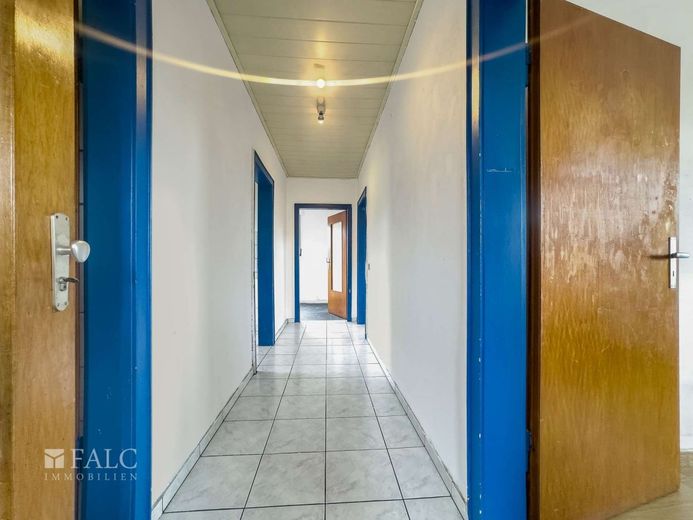 Riesiges Grundstück &amp; viel Potenzial - Zweifamilienhaus mit Ausbaureserve in Reckenfeld – Flur OG
