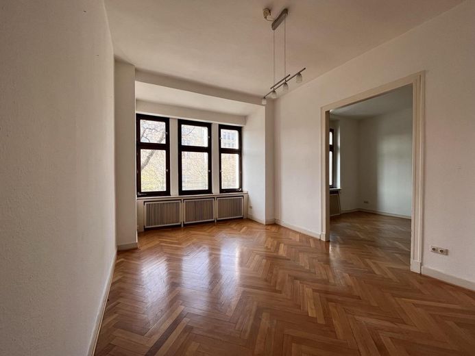 Altbau mit viel Platz in Düsseltal – Esszimmer
