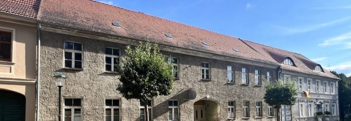 Entwicklungschance in Liebenwalde – historisches Schulgebäude mit Potenzial für 11 Wohneinheiten