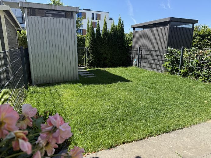 Modernes Reihenmittelhaus, Baujahr 2016, ruhig gelegen in Toplage von Ahrensburg – PROVISIONSFREI! – Garten