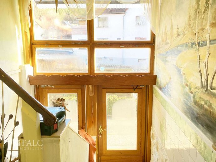 Mietkauf möglich: Mehrgenerationen-Haus in Möckers: 8 Zimmer, 2 Küchen, Nebengelass &amp; viel Platz – Eingang