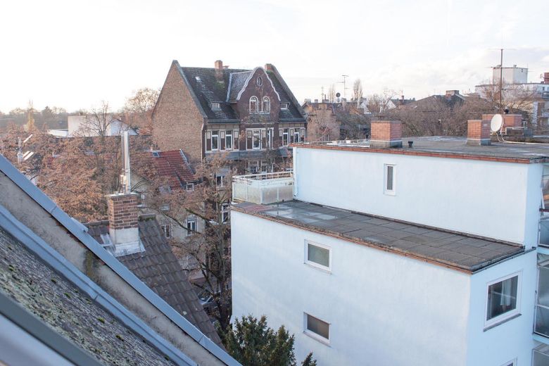 Preissenkung: Von Privat, 3 Zimmer mit 25 m² "Ausbaureserve" im DG zentrale Lage in FFM Höchst – Foto 6
