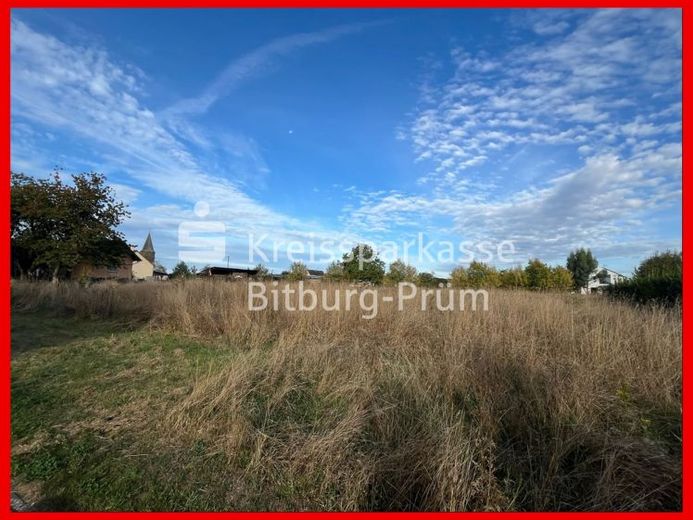 Terreno edificabile pianeggiante in una bella zona residenziale – Foto 1