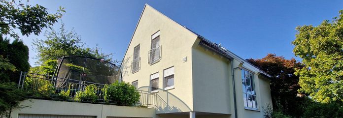 Liebevoll gestaltete Immobilie mit höchstem Wohnkomfort und Traumgarten in idyllischer Umgebung