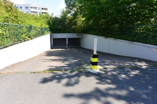 Yatırım amaçlı veya kişisel kullanım için zemin kat kapalı otopark yeri