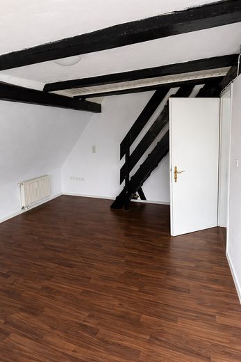 Schlaf- / Wohnzimmer 1