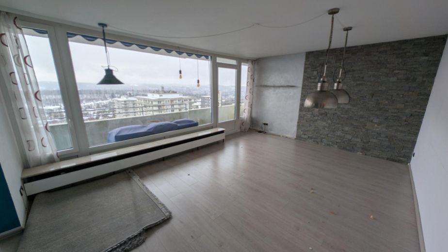 Lichtdurchflutete große Eigentumswohnung Wuppertal Elberfeld/Uellendahl mit Traum-Ausblick – Wohnzimmer 1