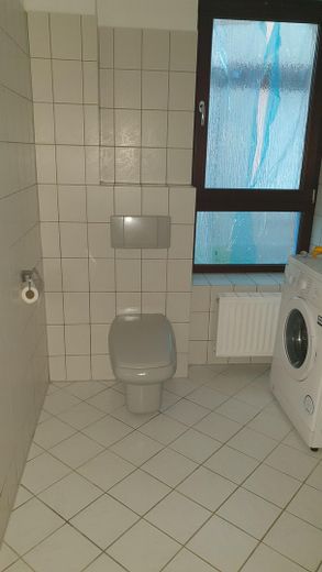 Badezimmer EG links