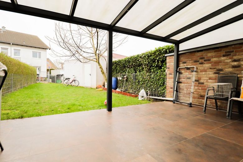 Top gepflegtes Objekt wartet auf neue Besitzer – Terrasse
