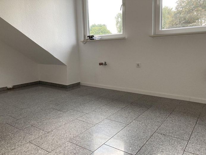 Beautiful, quietly located apartment with three rooms in Dortmund-Wambel – Küche