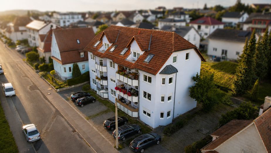 Frisch renovierte 3-Zimmer-Wohnung mit Balkon & Stellplatz in Weikersheim – Außenansicht