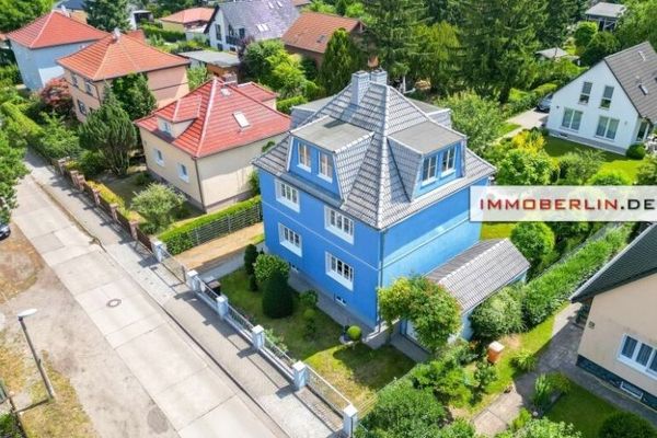IMMOBERLIN.DE - Freistehend! Sehr gepflegtes Mehrfamilienhaus nahe BER & WISTA