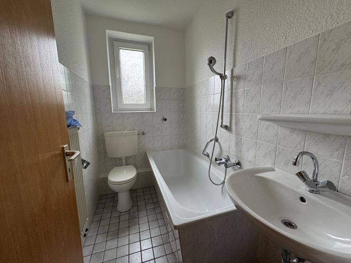 3 Zimmer Wohnung, ab sofort frei – Vollbad