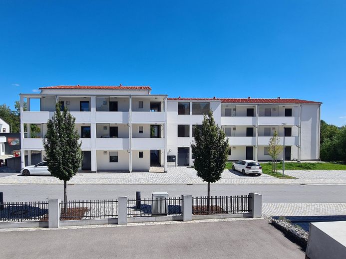 Freyung merkez · 2 odalı daire · KfW-55 · yeni · basamaksız erişim · komisyonsuz – Hausansicht