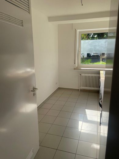 Уютная светлая квартира с кухней вблизи университета в очень ухоженном многоквартирном доме – Küche