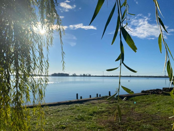 Exklusives Wasserdomizil am Peenestrom – Umgeben von Wasser und Natur – Foto 1
