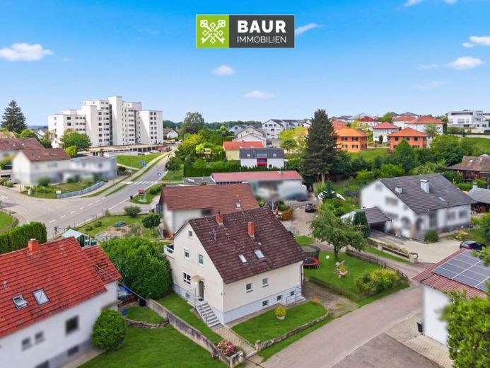 360° | Zwei Wohneinheiten, viele Möglichkeiten – Zweifamilienhaus mit Garten in Aulendorf – Photo 1