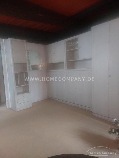 1-Zimmer- Apartment in der Lübecker-Altstadt – Zentrale Lage – 8e2927b243cdad9bbbff2348ae8c1bad8cb8e12d.jpg
