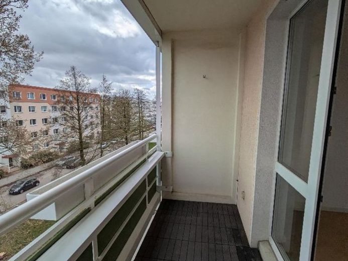 Preiswerte 2-Zimmer-Dachgeschosswohnung in Chemnitz Kappel – Foto 1