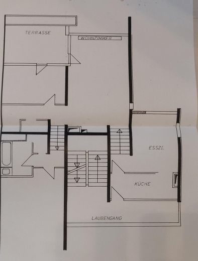 Hannover Teraslı Evinde 3 Kat Üzerine Yayılmış Muhteşem 4 Odalı Daire – Grundriss ohne Maße