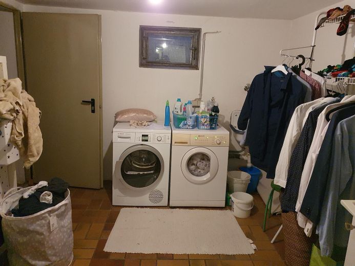 Hauswirtschaftsraum im KG